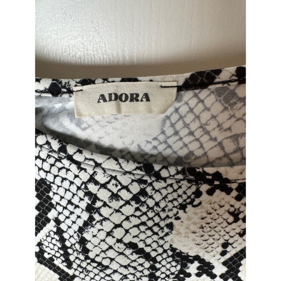 Adora snakeskin shirt with ruffle sleeves - Picture 2 of 3